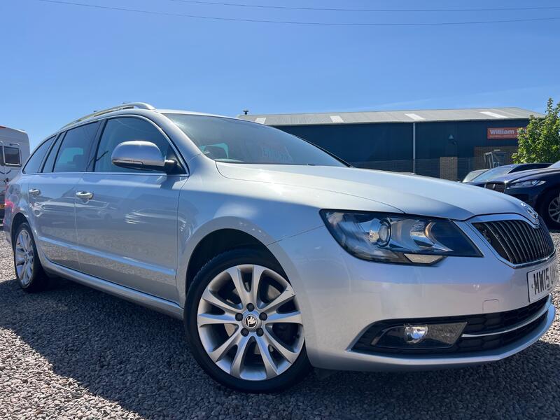 View SKODA SUPERB 2.0 TDI SE