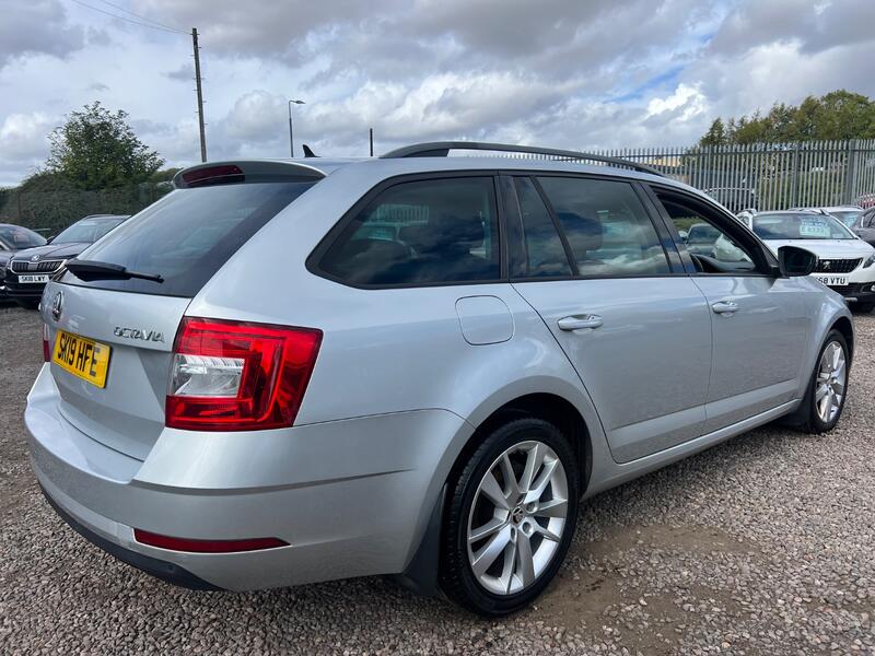 View SKODA OCTAVIA 1.5 TSI ACT SE L